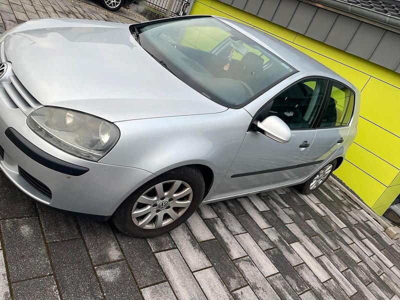 Gebraucht VW Golf IV 115 PS (84 kW) 2004 Silber Limousine