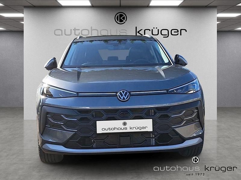 Neu VW T-Roc Style 150 PS (110 kW) 2026 Grau SUV