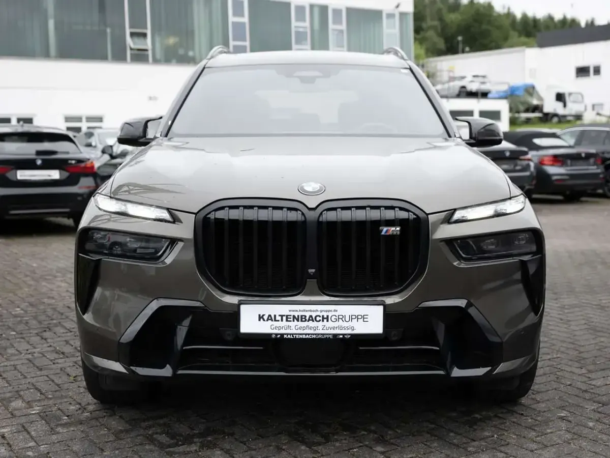 Gebraucht BMW X7 M Sport 530 PS (389 kW) 2024 Manhattan SUV