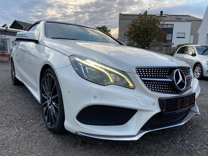 Weiß Gebraucht 2013 Mercedes E250 Avantgarde Cabrio | 17.500 € - Bild 1/4