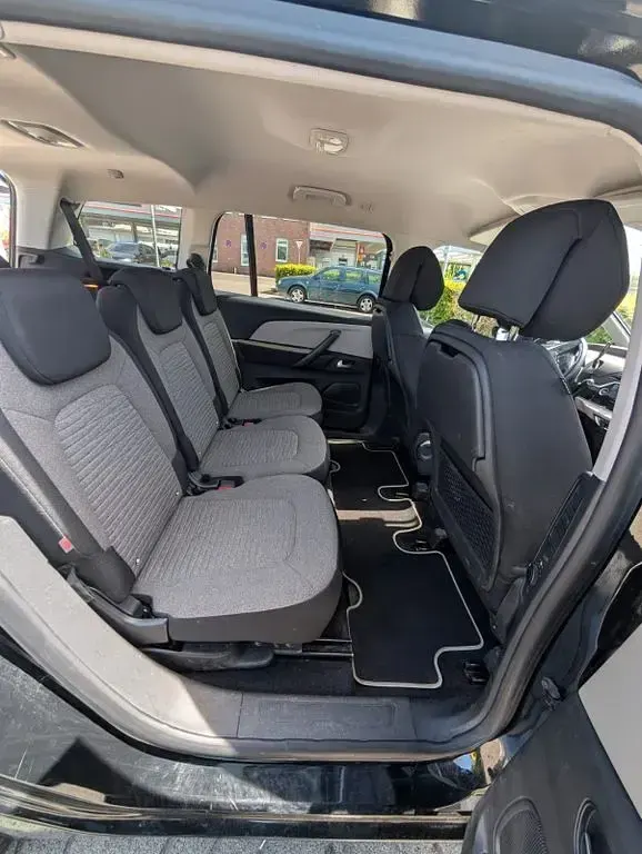 Gebraucht Citroën C4 SpaceTourer Shine 131 PS (96 kW) 2021 Schwarz Van / Kleinbus