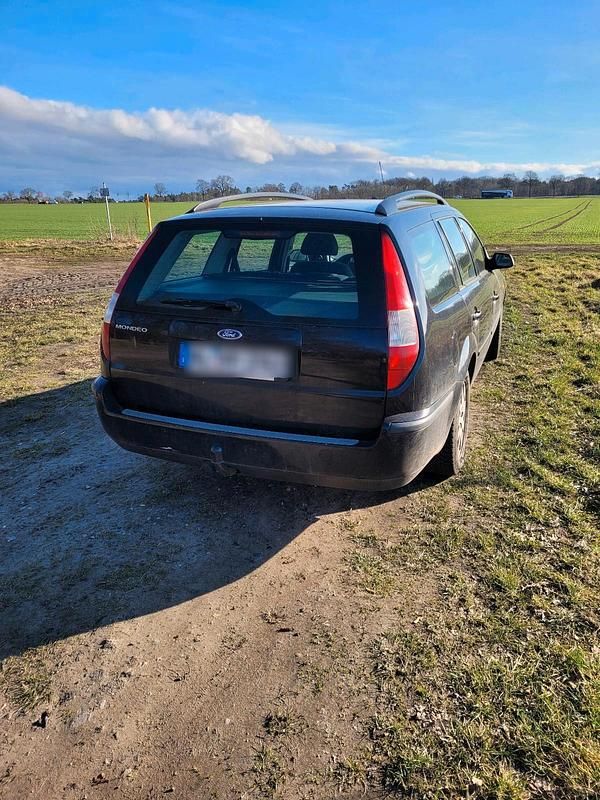 Schwarz Gebraucht 2002 Ford Mondeo Kombi | 900 € (Fairer Preis) - Bild 1/2