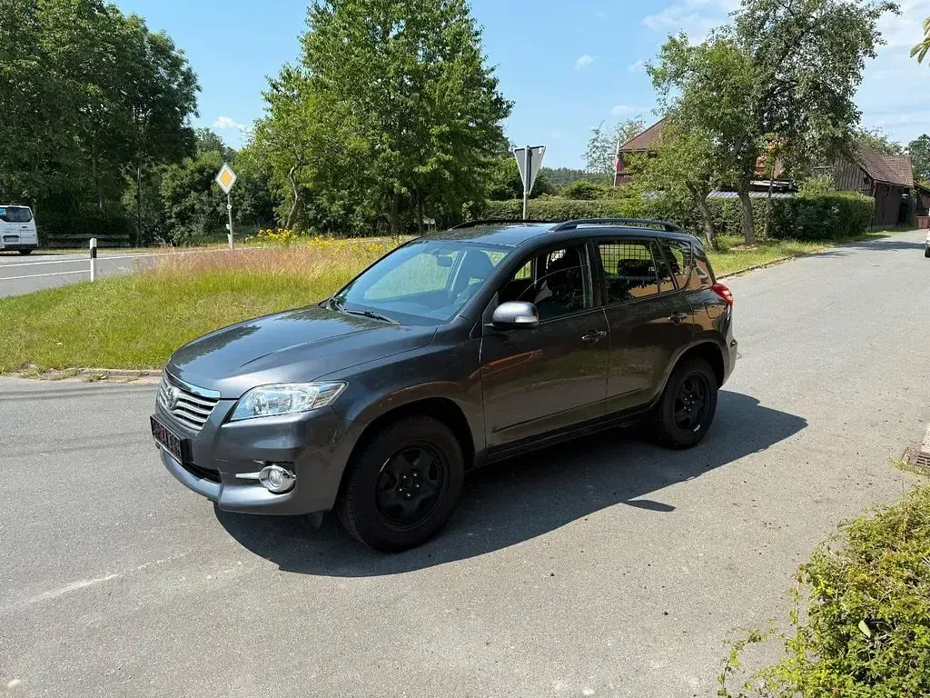 Gebraucht Toyota RAV4 150 PS (110 kW) 2012 Grau SUV