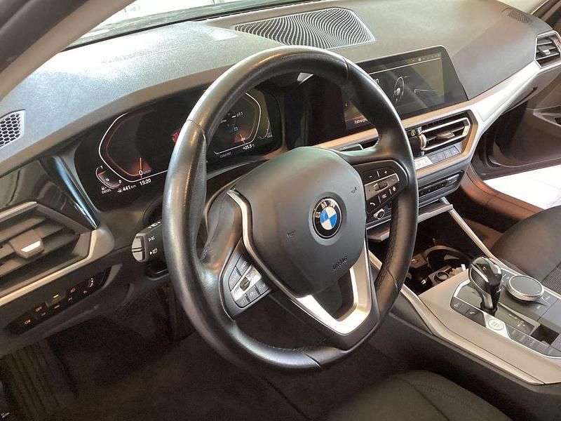 Gebraucht BMW 320 Advantage 190 PS (139 kW) 2021 Schwarz ii Limousine