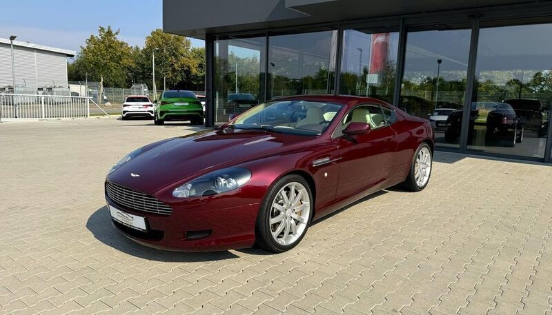 Loire red Gebraucht 2004 Aston Martin DB9 Coupé | 69.985 € - Bild 1/4
