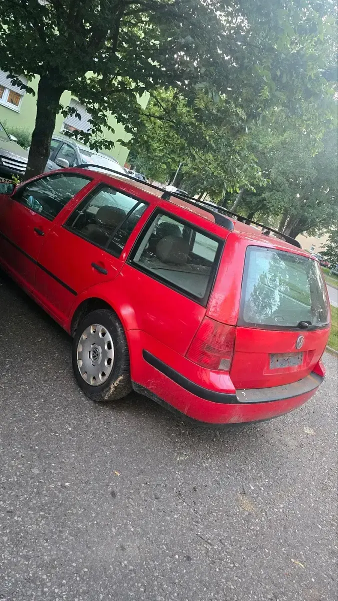 Gebraucht VW Golf IV 105 PS (77 kW) 2001 Rot Kombi