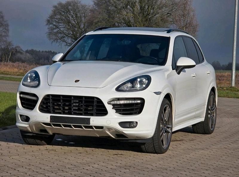 Weiß Gebraucht 2012 Porsche Cayenne Turbo SUV | 20.900 € - Bild 1/4