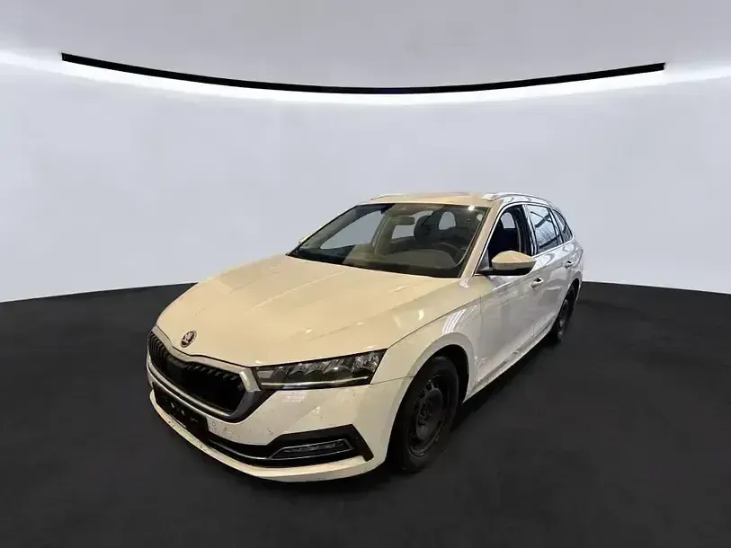 Gebraucht Skoda Octavia First Edition 150 PS (110 kW) 2021 Moonweiss metallic Kombi