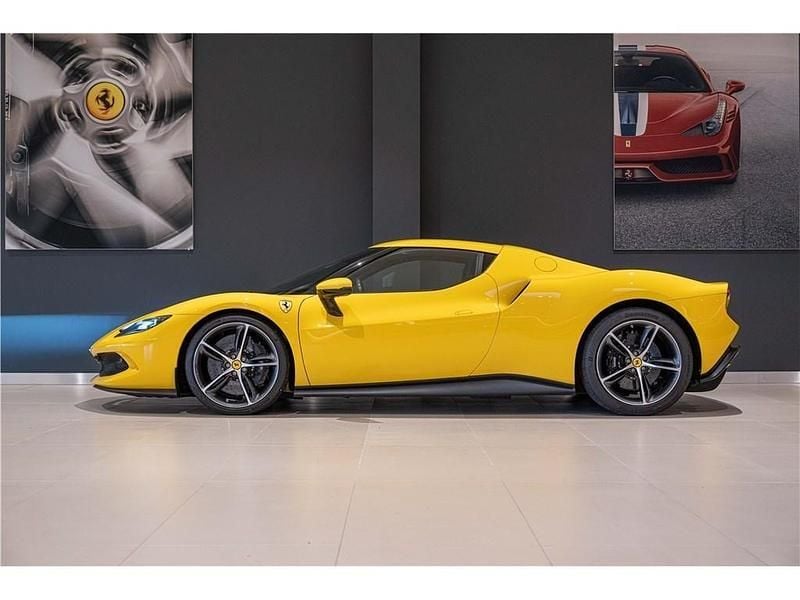 Second-hand Ferrari 296 901 CP (662 kW) 2023