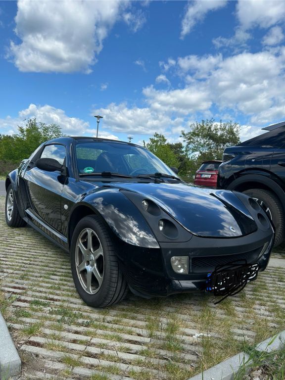 Schwarz Gebraucht 2004 Smart Roadster Cabrio | 4.800 € (Etwas zu teuer) - Bild 1/4
