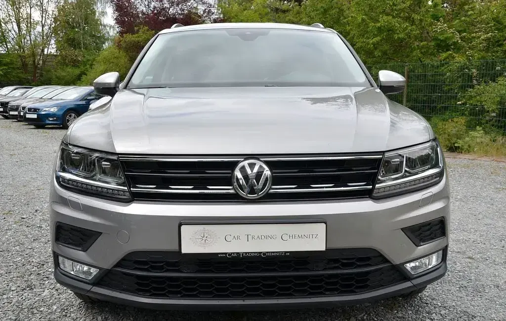Używany VW Tiguan 179 KM (131 kW) 2017 Srebrny SUV