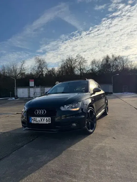 Gebraucht Audi A1 S-Line 140 PS (102 kW) 2014 Schwarz Kleinwagen