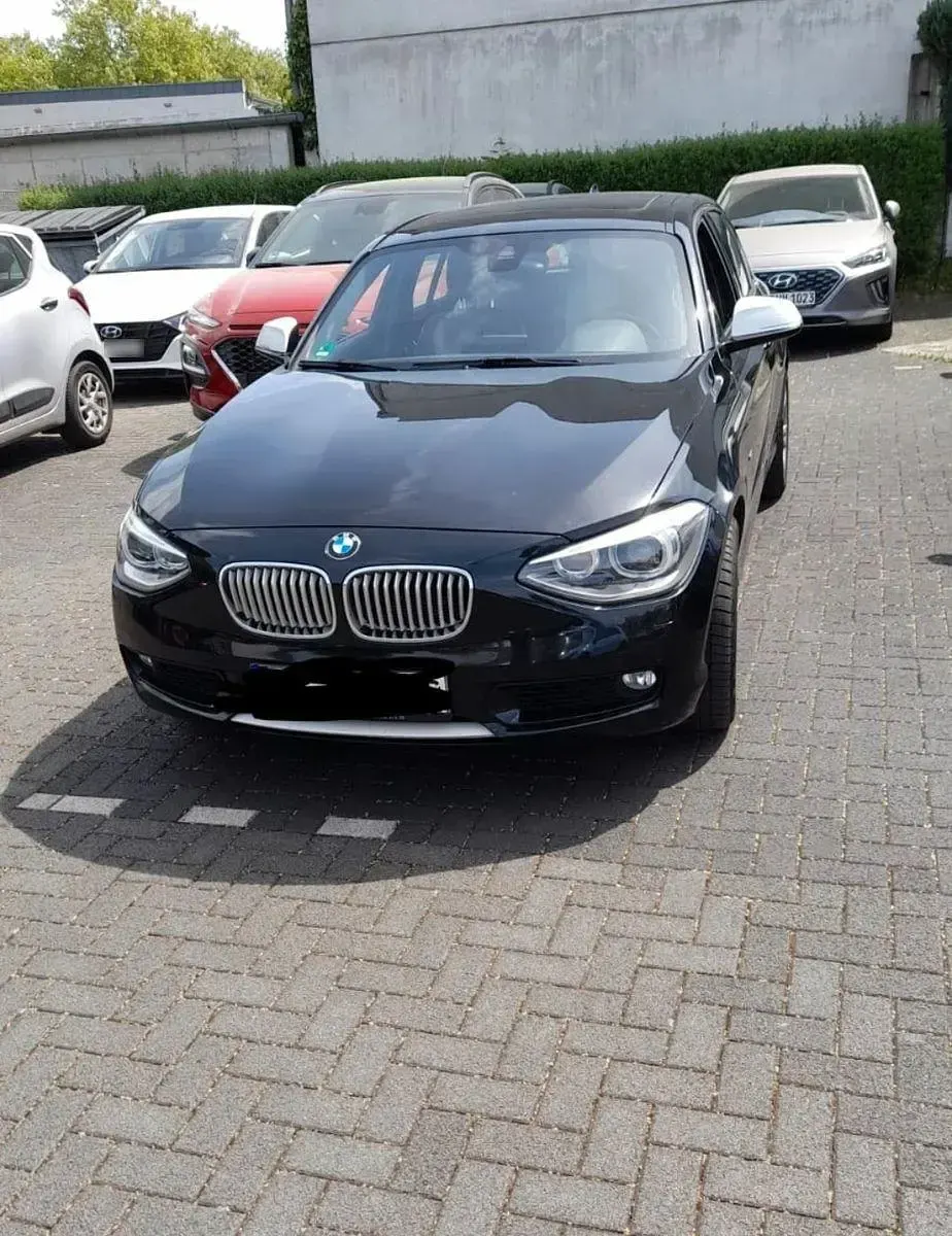 Second-hand BMW 118 170 CP (125 kW) 2012 Negru Hatchback