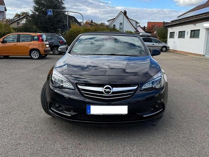 Gebraucht Opel Cascada Innovation 140 PS (102 kW) 2015 Schwarz Cabrio