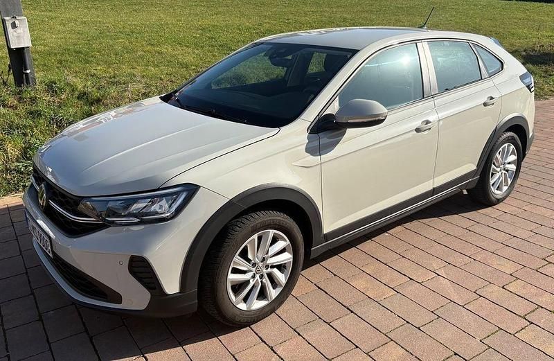 Gebraucht VW Taigo 95 PS (69 kW) 2024 Grau SUV