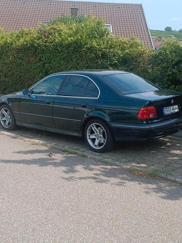 Grün Gebraucht 1998 BMW 528 Limousine | 2.750 € (Fairer Preis) - Bild 1/4