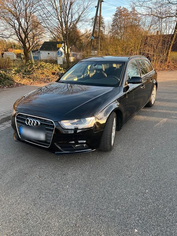 Gebraucht Audi A4 Ambiente 224 PS (164 kW) 2015 Schwarz Kombi