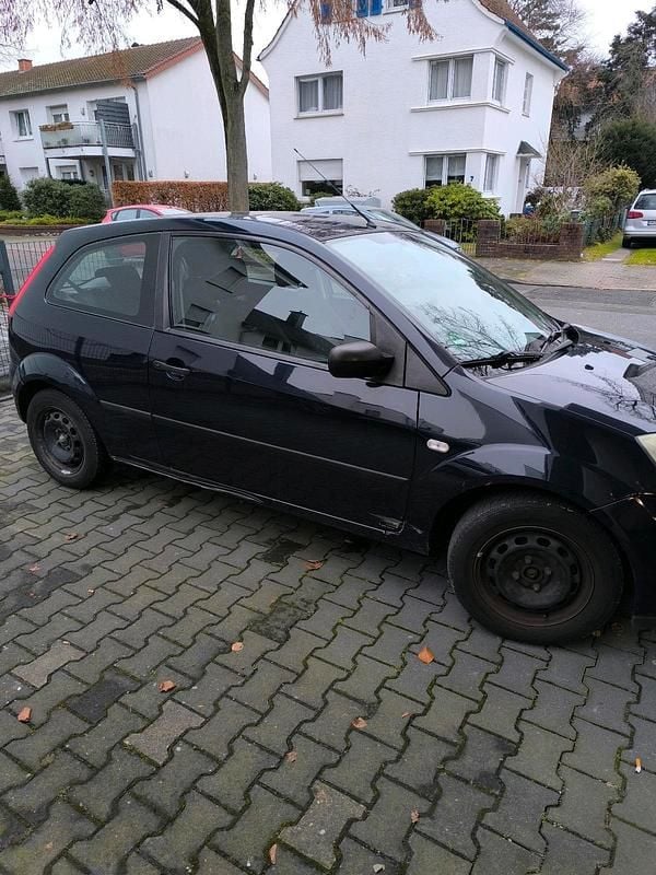 Gebraucht Ford Fiesta 60 PS (44 kW) 2004 Kleinwagen