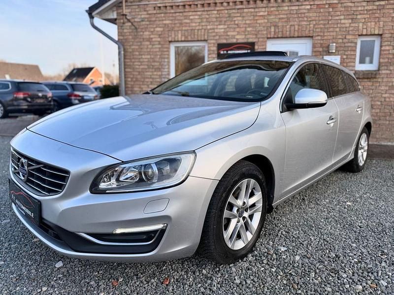 Gebraucht Volvo V60 Summum 190 PS (139 kW) 2016 Silber Kombi