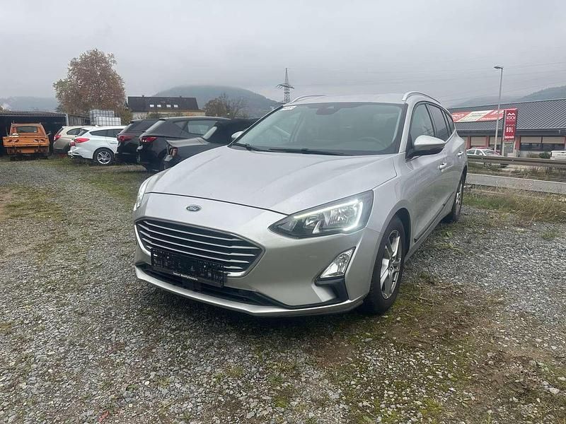 Gebraucht Ford Focus 120 PS (88 kW) 2019 Silber Kombi