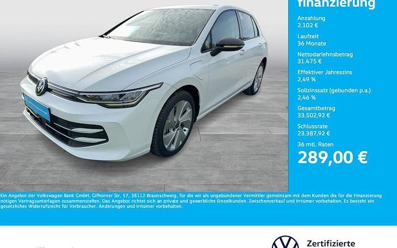 Pure white Gebraucht 2025 VW Golf Goal Limousine | 33.577 € - Bild 1/4