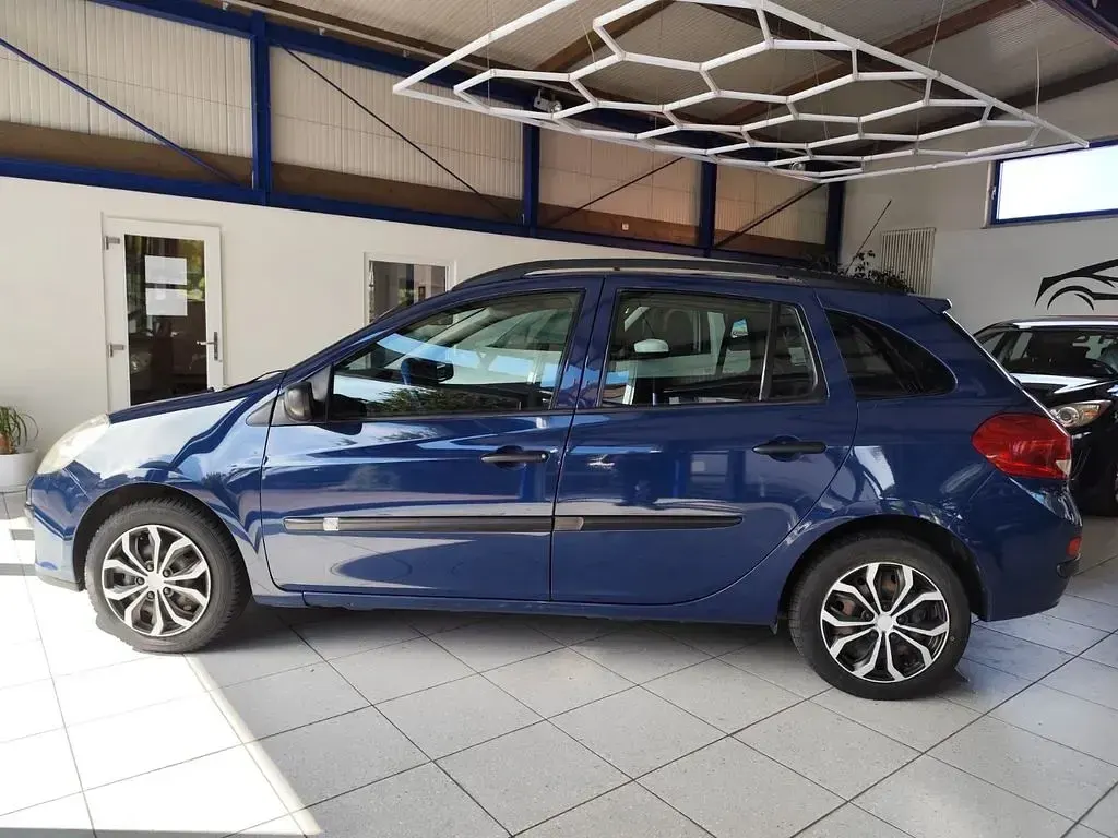 Gebraucht Renault Clio Authentique 75 PS (55 kW) 2009 Blau Limousine