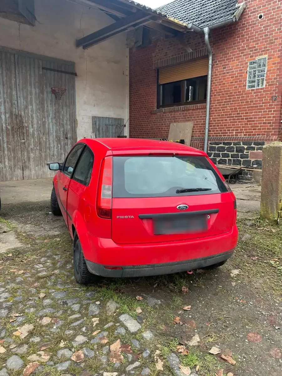 Usata Ford Fiesta 2003 Rosso Utilitaria
