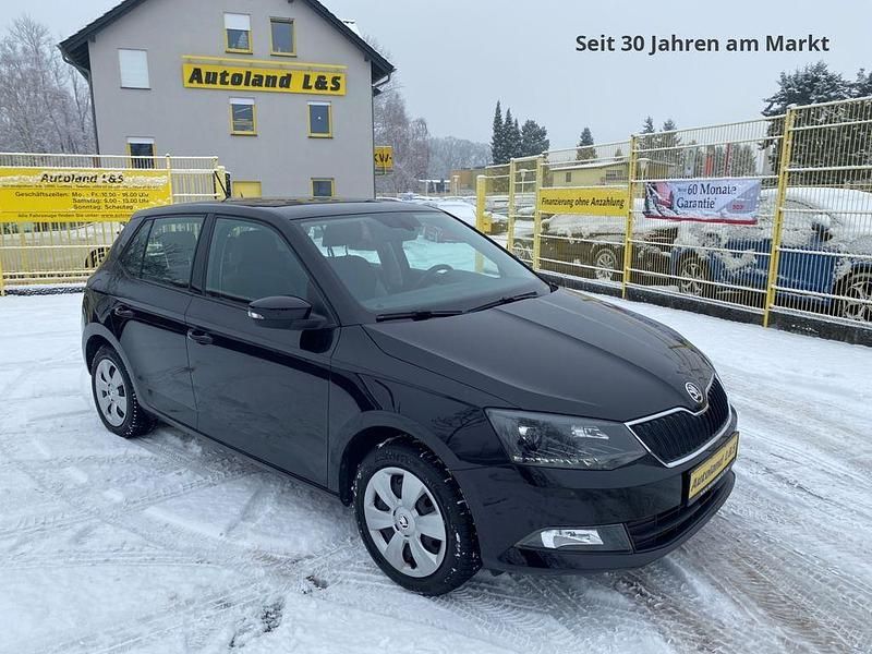 Gebraucht Skoda Fabia Ambition 103 PS (75 kW) 2015 Schwarz Limousine