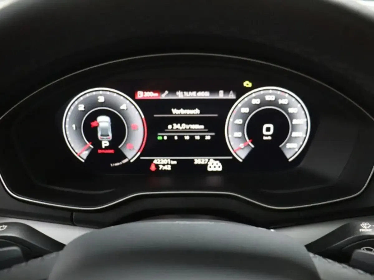 Gebraucht Audi Q5 Advanced 204 PS (150 kW) 2023 Florettsilber metallic (metallic) SUV