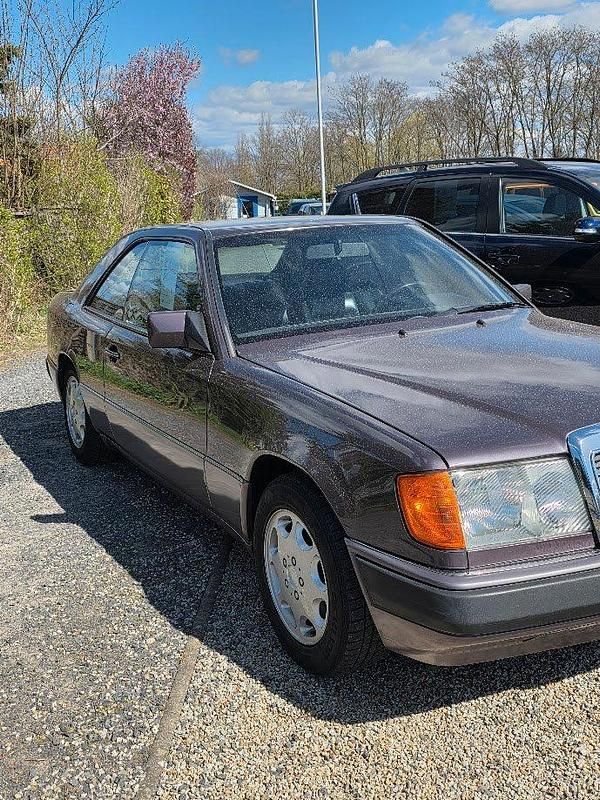 Gebraucht Mercedes 230 132 PS (97 kW) 1991 Coupé