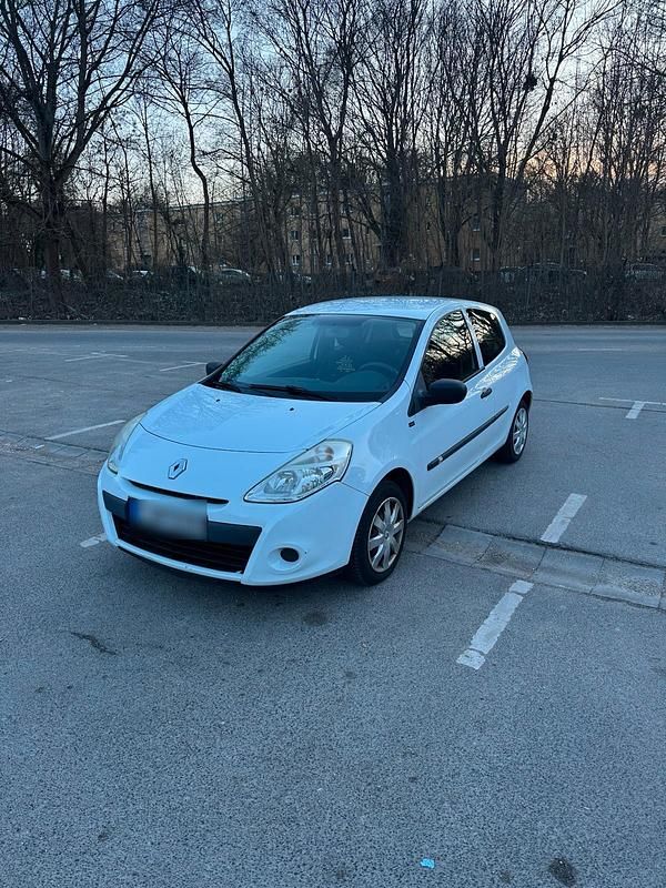 Gebraucht Renault Clio IV 75 PS (55 kW) 2012 Weiß Kleinwagen