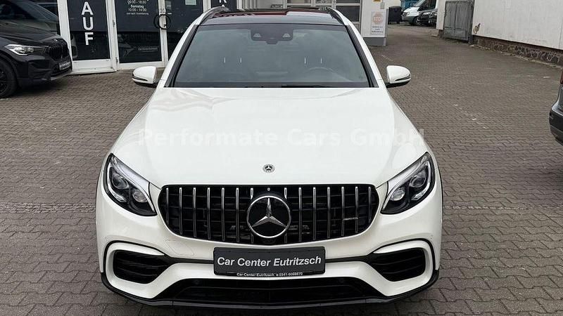 Weiß Gebraucht 2019 Mercedes GLC63 AMG AMG SUV | 51.690 € (Superpreis) - Bild 1/4