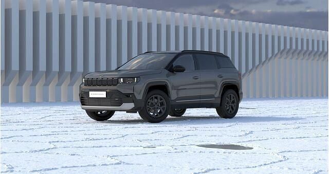 Neu Jeep Compass 145 PS (106 kW) 2025 Grau (yosemite grey mit dach in vulcano black) SUV