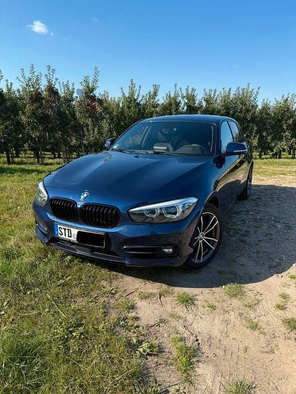 Blau Gebraucht 2018 BMW 120 Shadowline Kleinwagen | 17.500 € (Guter Preis) - Bild 1/4