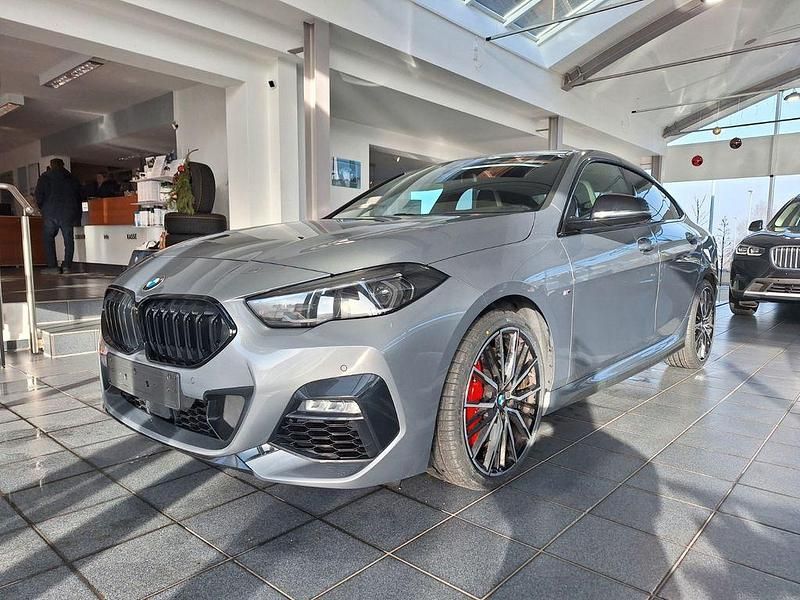 Grau Gebraucht 2024 BMW 220 Performance Coupé | 34.500 € (Fairer Preis) - Bild 1/4
