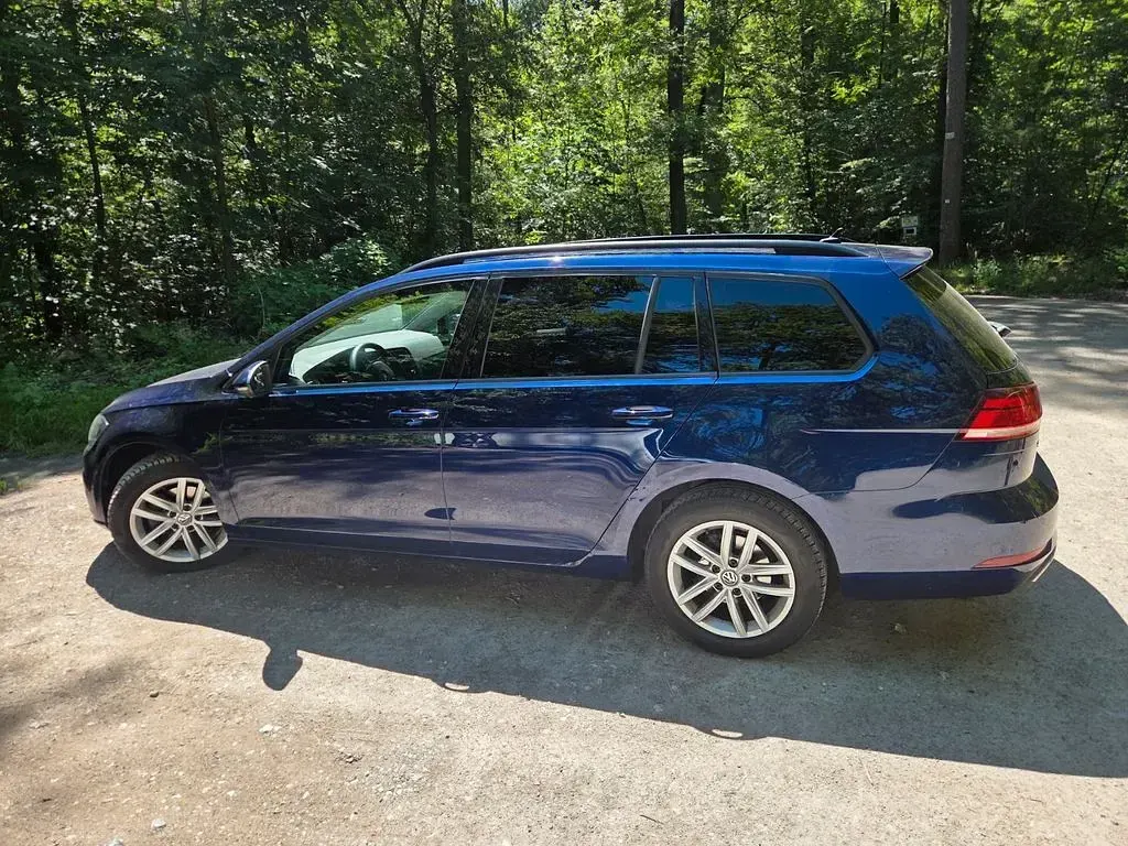 Second-hand VW Golf VII Comfortline 116 CP (85 kW) 2018 Albastru Break