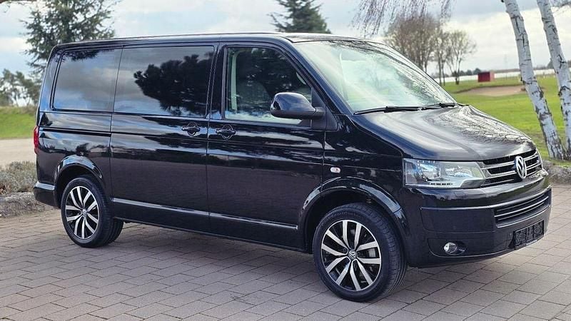 Second-hand VW T5 179 CP (131 kW) 2015 Negru Van