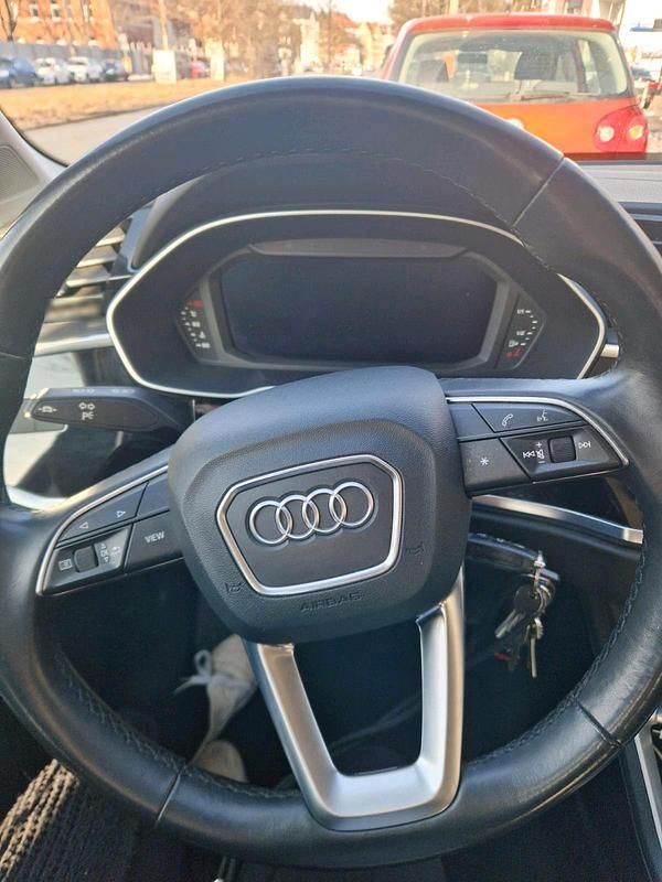 Gebraucht Audi Q3 Ambiente 150 PS (110 kW) 2020 Grau SUV