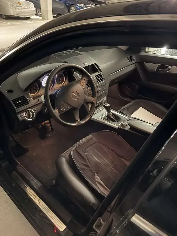 Gebraucht Mercedes C200 136 PS (100 kW) 2010 Limousine