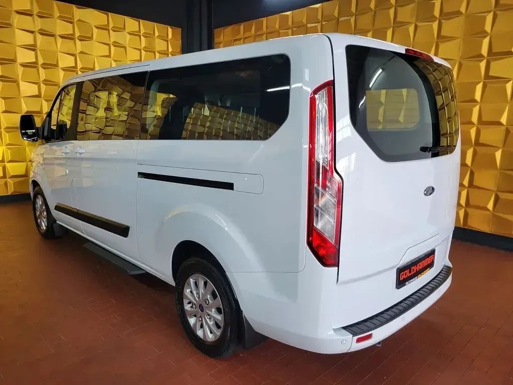 Gebraucht Ford Tourneo Custom S 131 PS (96 kW) 2018 Weiß Van