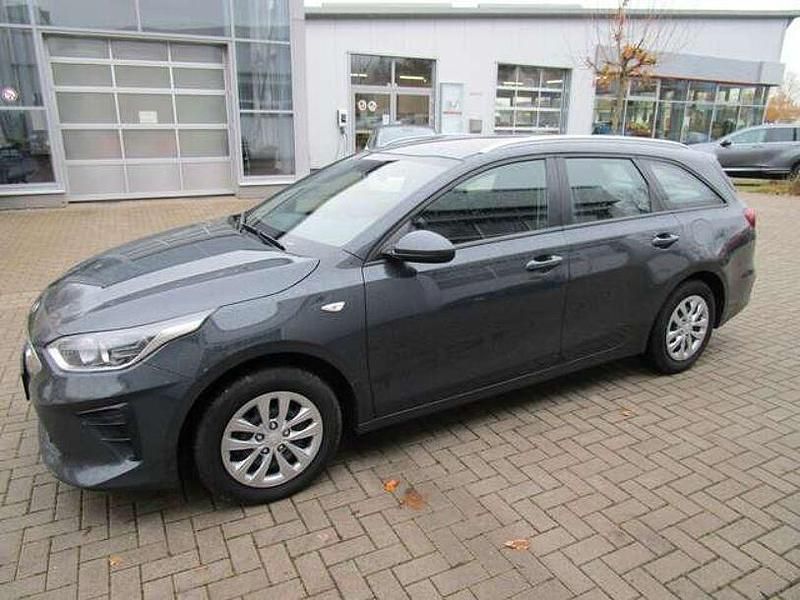 Grau Gebraucht 2019 Kia Ceed Limousine | 13.890 € (Etwas zu teuer) - Bild 1/4