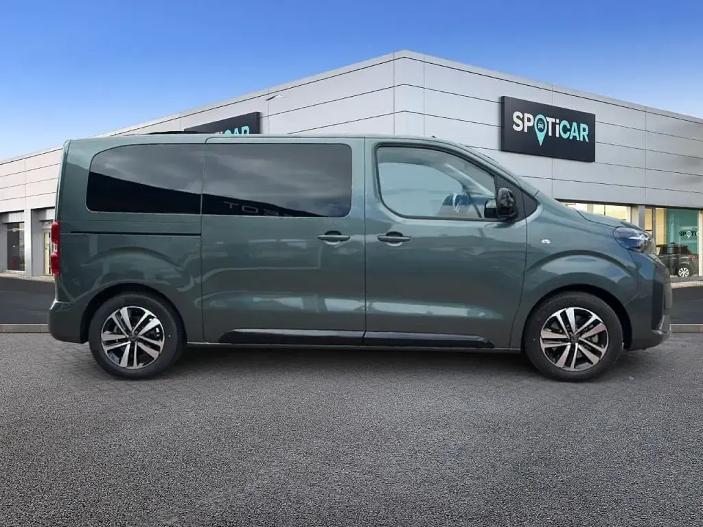 Gebraucht Peugeot Traveller Active 179 PS (131 kW) 2026 Grün Van / Kleinbus