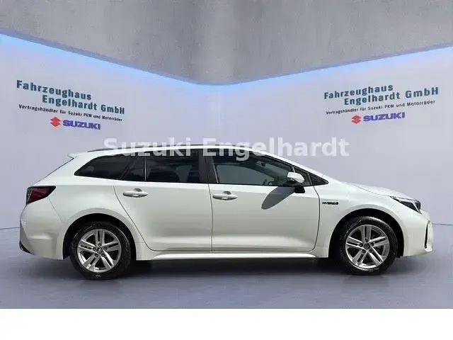 Gebraucht Suzuki Swace Comfort+ 140 PS (102 kW) 2023 Weiß Kombi