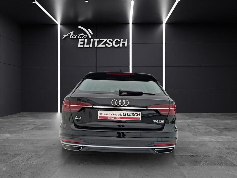 Gebraucht Audi A4 Advanced 204 PS (150 kW) 2021 Mythosschwarz metallic Kombi