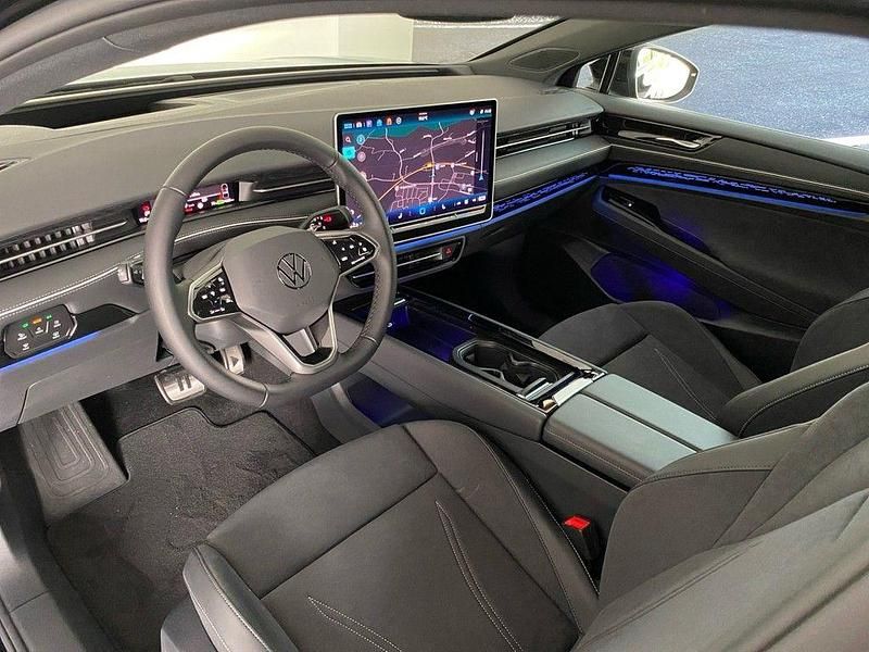 Gebraucht VW ID.7 Pro 210 kW (286 PS) 2024 Grenadillschwarz metallic Kombi