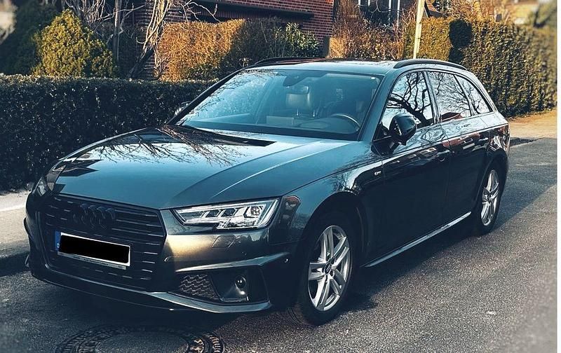 Gebraucht Audi A4 S-Line 190 PS (139 kW) 2019 Grau Kombi