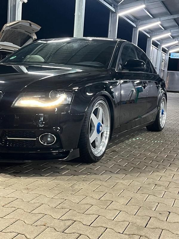 Gebraucht Audi A4 120 PS (88 kW) 2010 Schwarz Limousine
