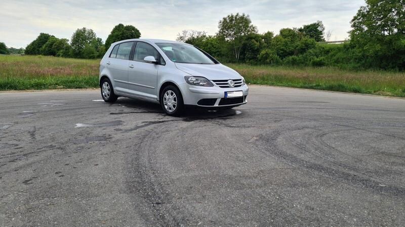 Silber Gebraucht 2008 VW Golf Plus Cross Van / Kleinbus | 2.900 € (Superpreis) - Bild 1/4
