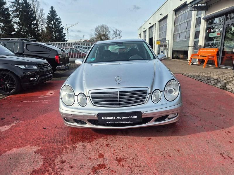 Gebraucht Mercedes E320 177 PS (130 kW) 2005 Silber Limousine