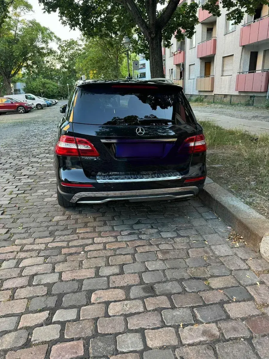 Gebraucht Mercedes ML350 258 PS (189 kW) 2012 Schwarz SUV